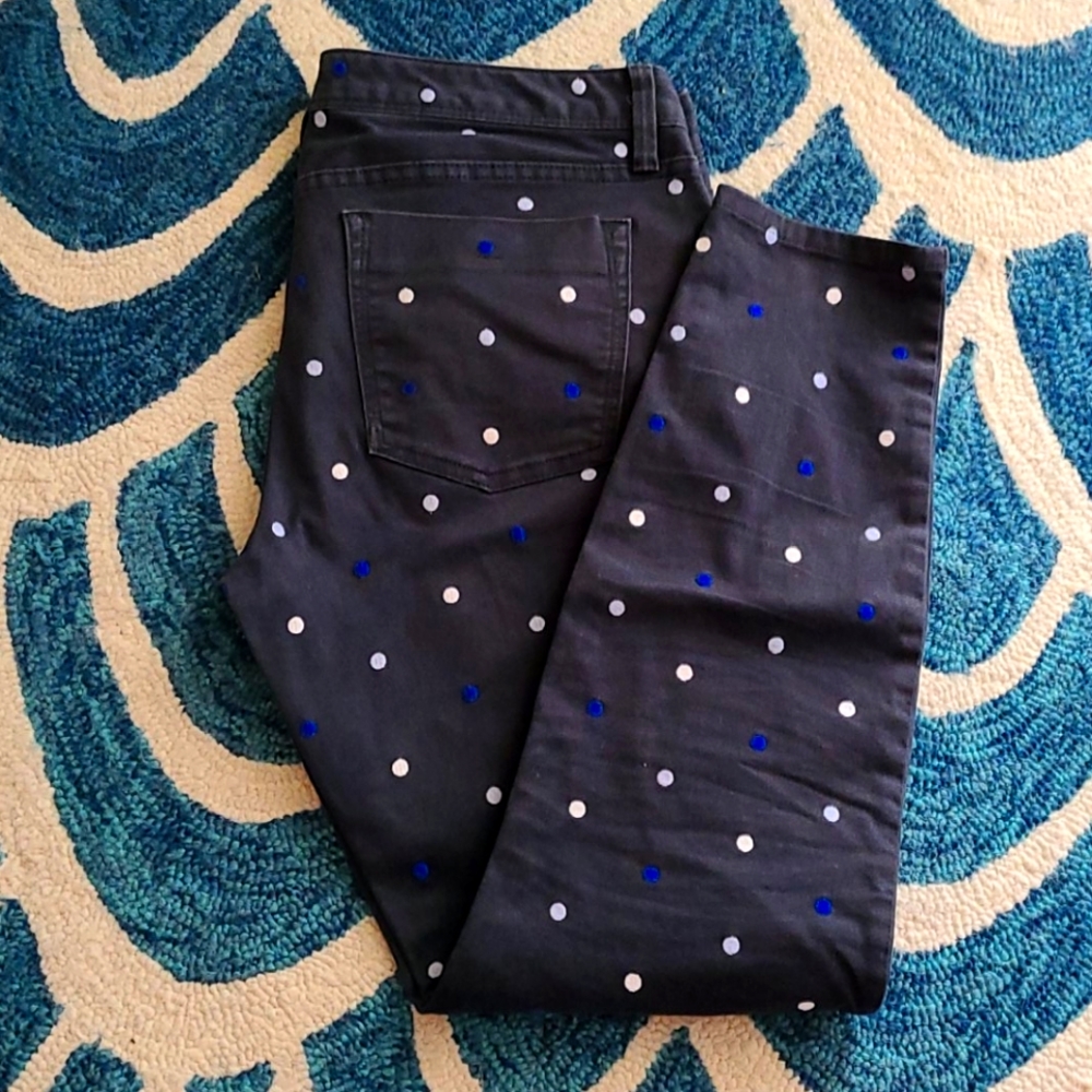 Banana Republic size 29, polka dot ankle pant